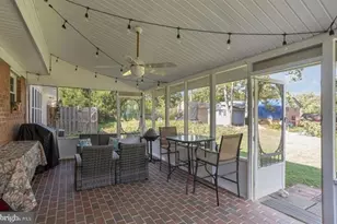 6919 Rolling Rd, Springfield, VA 22152 - Photo 16