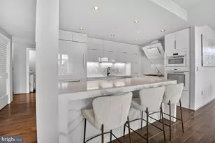 8220 Crestwood Heights Dr, McLean, VA 22102 - Photo 4