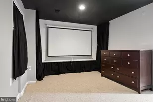 9909 Lakepointe Dr, Burke, VA 22015 - Photo 44