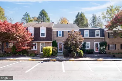 9909 Lakepointe Drive, Burke, VA 22015 - Photo 2