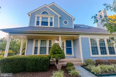 4528 Waverly Crossing Lane, Chantilly, VA 20151 - Photo 1