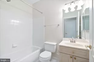 7708 Haynes Point Way, Alexandria, VA 22315 - Photo 24