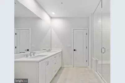 14361 Glen Manor Drive, Chantilly, VA 20151 - Photo 2