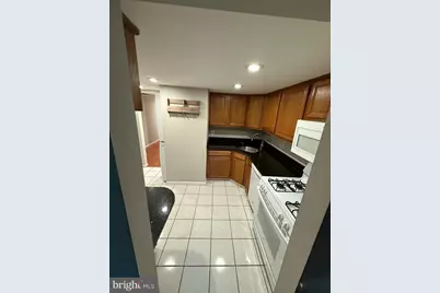 1404 Northgate Square #4/12B, Reston, VA 20190 - Photo 2