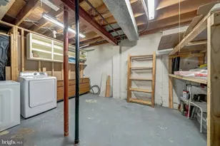 8322 Highcliffe Ct, Annandale, VA 22003 - Photo 34