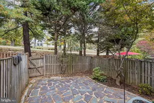 7422 Chummley Ct, Falls Church, VA 22043 - Photo 36