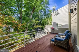 11110 Lakespray Way, Reston, VA 20191 - Photo 20