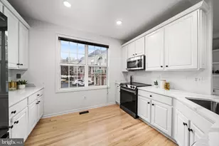 12180 Abington Hall Pl, Reston, VA 20190 - Photo 10