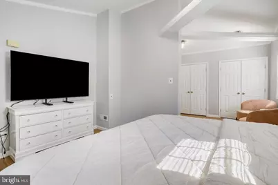 6908 Barrett, Falls Church, VA 22042 - Photo 8