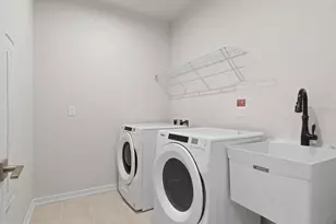 7552 Sawyer Farm Wy, McLean, VA 22102 - Photo 22