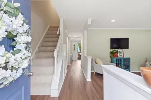 5811 High Bluff Ct, Burke, VA 22015 - Photo 2