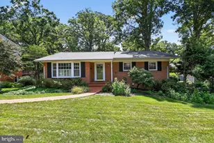 8233 Stonewall Dr, Vienna, VA 22180 - Photo 1