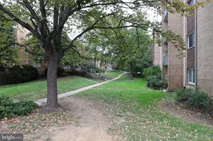 2906 Kings Chapel Rd, Falls Church, VA 22042 - Photo 2