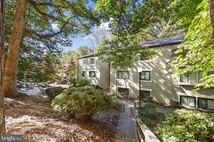 11721 Karbon Hill Ct, Reston, VA 20191 - Photo 4