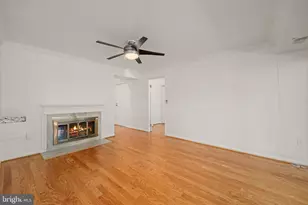 11721 Karbon Hill Ct, Reston, VA 20191 - Photo 10