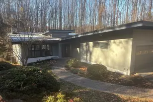 7425 Dulany Dr, McLean, VA 22101 - Photo 1