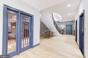 658 Live Oak Dr, McLean, VA 22101 - Photo 34