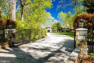 658 Live Oak Dr, McLean, VA 22101 - Photo 4