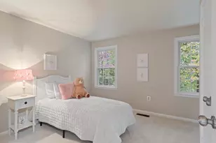 12133 Queens Brigade Dr, Fairfax, VA 22030 - Photo 18