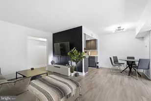 11647 Stoneview Square, Reston, VA 20191 - Photo 4