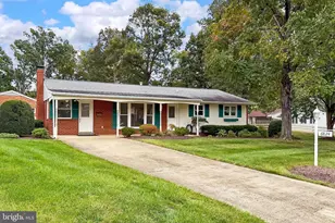 6824 Constance Dr, Springfield, VA 22150 - Photo 2