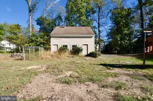 10206 Carol St, Great Falls, VA 22066 - Photo 48