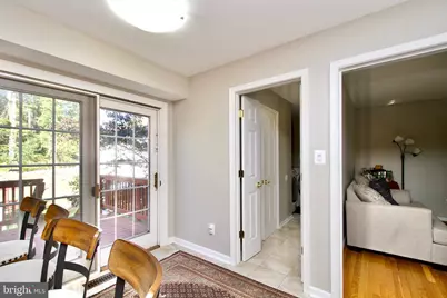 10206 Carol Street, Great Falls, VA 22066 - Photo 10