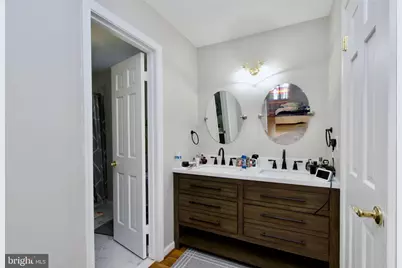 10206 Carol Street, Great Falls, VA 22066 - Photo 32