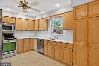 5929 Merritt Place, Falls Church, VA 22041 - Photo 6