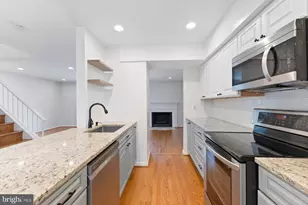 5431 Crows Nest Ct, Fairfax, VA 22032 - Photo 10