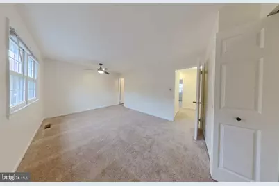 4939 McFarland Drive, Fairfax, VA 22032 - Photo 12