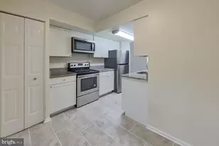 4939 McFarland Dr, Fairfax, VA 22032 - Photo 4