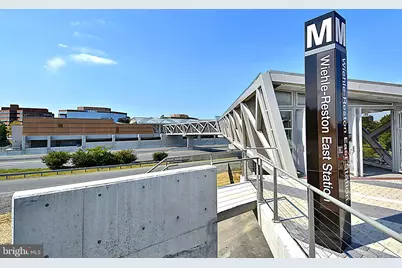 2203 Hunters Run Drive, Reston, VA 20191 - Photo 38