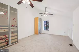 2203 Hunters Run Dr, Reston, VA 20191 - Photo 18