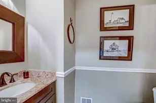 7714 Shootingstar Dr, Springfield, VA 22152 - Photo 16