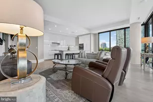 7887 Jones Branch Dr, McLean, VA 22102 - Photo 10