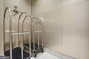 7887 Jones Branch Dr, McLean, VA 22102 - Photo 54