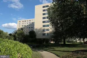 6631 Wakefield Dr, Alexandria, VA 22307 - Photo 1