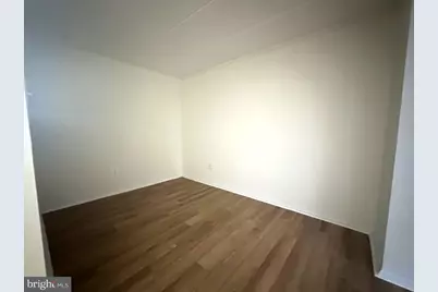 2626 Fort Farnsworth Road #200 (2B), Alexandria, VA 22303 - Photo 12