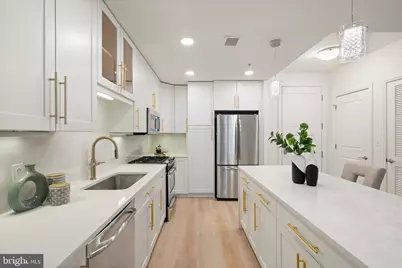 8220 Crestwood Heights Drive #315, McLean, VA 22102 - Photo 10