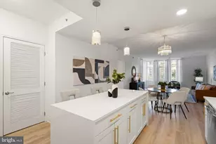 8220 Crestwood Heights Dr, McLean, VA 22102 - Photo 12