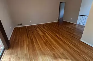 7826 Glenister Dr, Springfield, VA 22152 - Photo 8