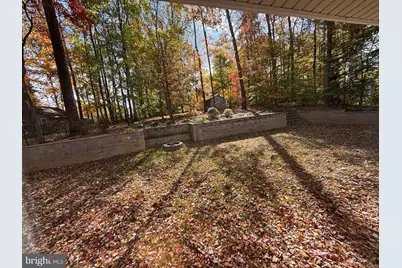 7826 Glenister Drive, Springfield, VA 22152 - Photo 10