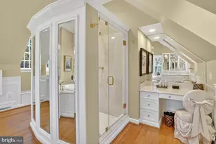 921 Towlston Rd, McLean, VA 22102 - Photo 24