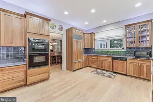 615 Kentland Dr, Great Falls, VA 22066 - Photo 26