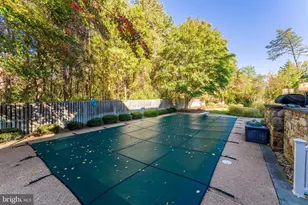 615 Kentland Dr, Great Falls, VA 22066 - Photo 92