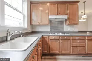 12404 Liberty Bridge Rd, Fairfax, VA 22033 - Photo 8