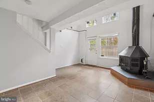 8474 Sugar Creek Ln, Springfield, VA 22153 - Photo 12