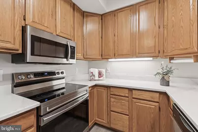 1361 Garden Wall Circle #701, Reston, VA 20194 - Photo 8