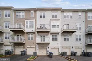 8085 Gatehouse Rd, Falls Church, VA 22042 - Photo 32